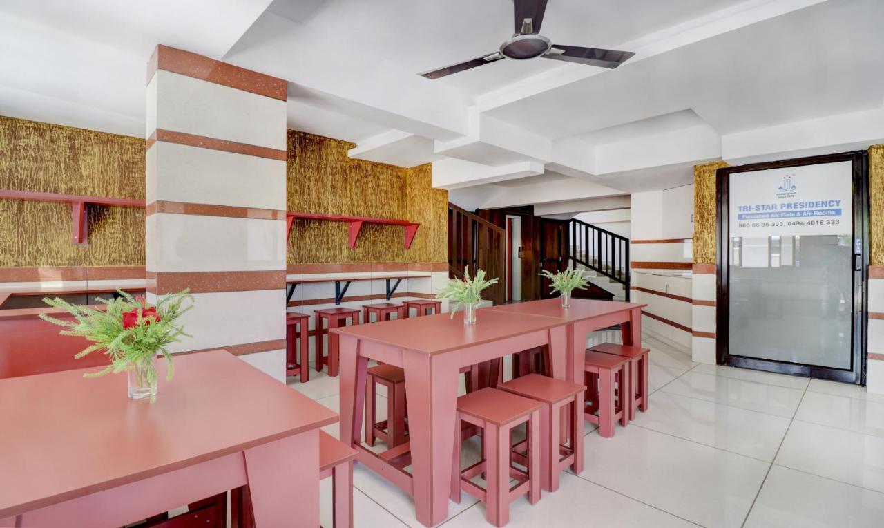 Tri-Star Presidency Cochin Hotel Kochi Esterno foto
